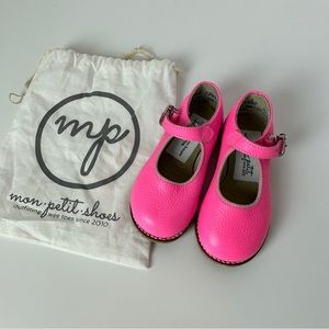 Size 6 SHOCKING‎ PINK Leather Mary Janes Mon Petit Shoes